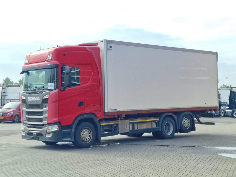 Scania S500 NGS Highline 6x2 - BDF - Full air - Loadlift - Box - Navi - Retarder - Container transporter/ Swap body truck: picture 3 Scania S500 NGS Highline 6x2 - BDF - Full air - Loadlift - Box - Navi - Retarder - Container transporter/ Swap body truck: picture 3