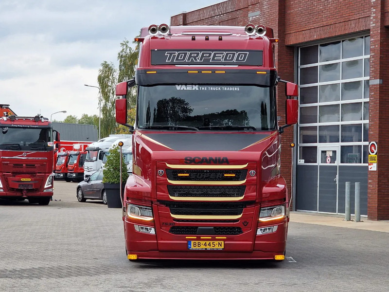 Scania 530ST V8 NGS Tuft R Torpedo - New - Full spec - BUFFL In- and Exterior - Show truck - Tractor unit: picture 3 Scania 530ST V8 NGS Tuft R Torpedo - New - Full spec - BUFFL In- and Exterior - Show truck - Tractor unit: picture 3