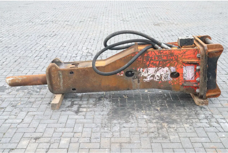 Promove XP2400 | S70 | 24 TO 35 TON | HYDRAULIC BREAKER - Attachment for Construction machinery: picture 4 Promove XP2400 | S70 | 24 TO 35 TON | HYDRAULIC BREAKER - Attachment for Construction machinery: picture 4