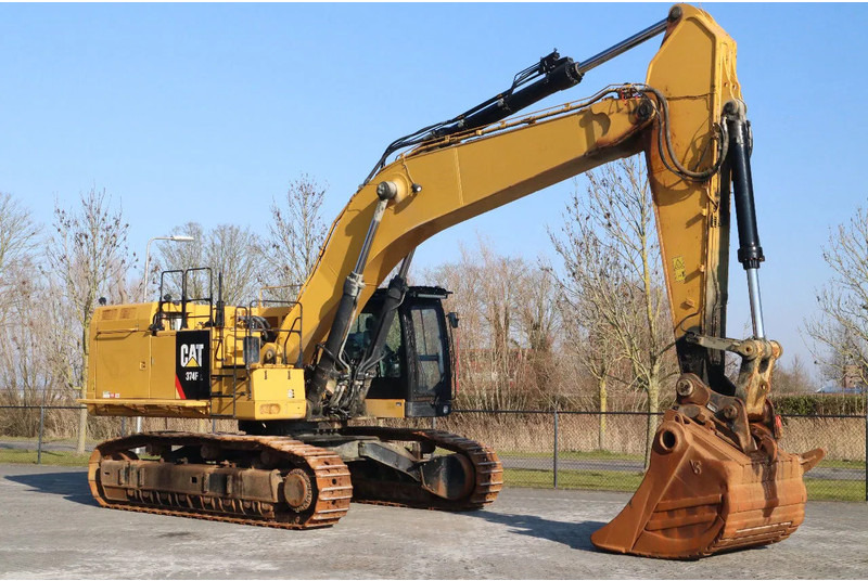 Caterpillar 374 FL | BUCKET | QUICK COUPLER | AIRCO - Crawler excavator: picture 5 Caterpillar 374 FL | BUCKET | QUICK COUPLER | AIRCO - Crawler excavator: picture 5