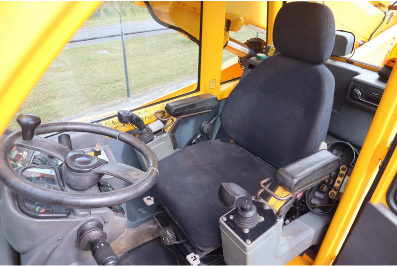 Loader Dieci PEGASUS 45.21 | FORKS | WINCH | LOW HOURS: picture 15 Loader Dieci PEGASUS 45.21 | FORKS | WINCH | LOW HOURS: picture 15