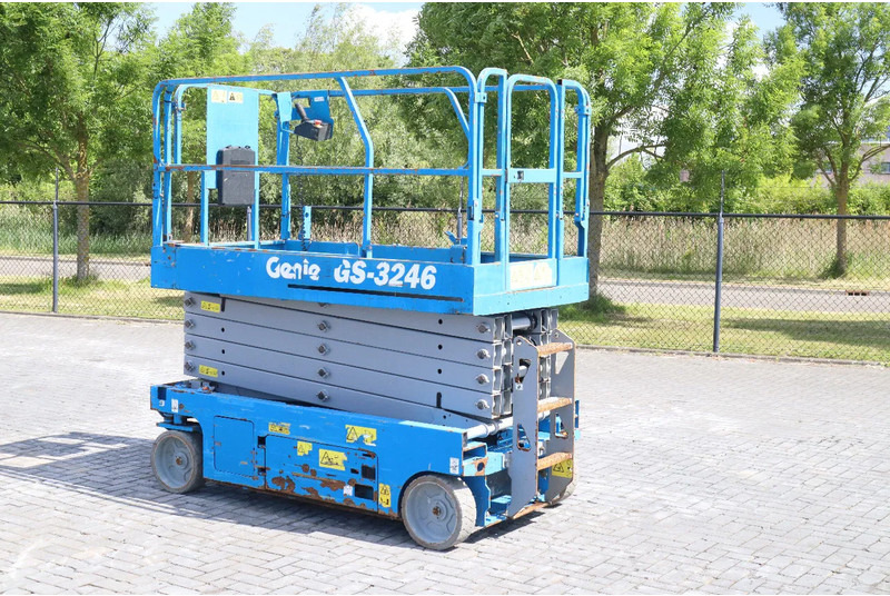 Genie GS-3246 | 12 METER | 318 KG - Scissor lift: picture 2 Genie GS-3246 | 12 METER | 318 KG - Scissor lift: picture 2