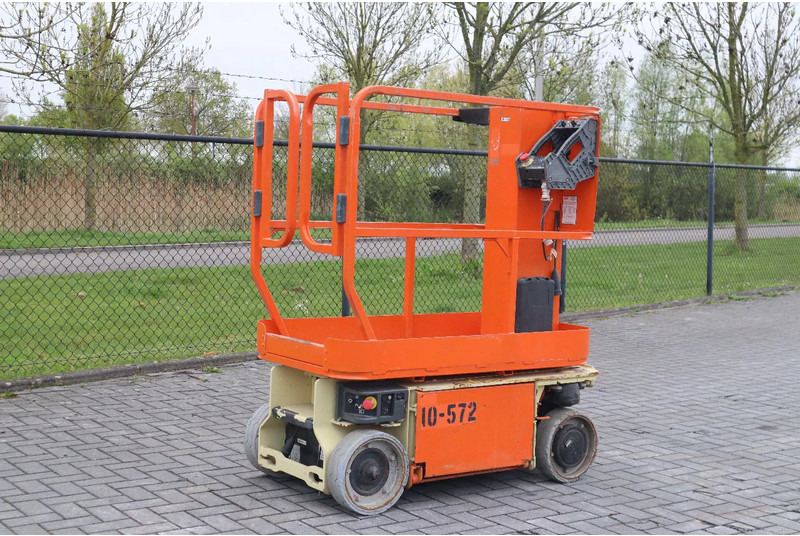 JLG 1230 ES | 5.6 METER | 230 KG - Aerial platform: picture 2 JLG 1230 ES | 5.6 METER | 230 KG - Aerial platform: picture 2