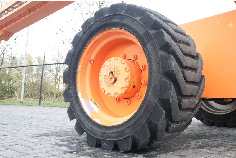 Telescopic boom JLG 860 SJ | 28 METER | 230 KG: picture 13