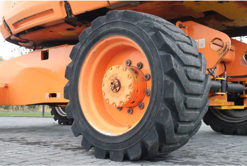 Telescopic boom JLG 860 SJ | 28 METER | 230 KG: picture 12