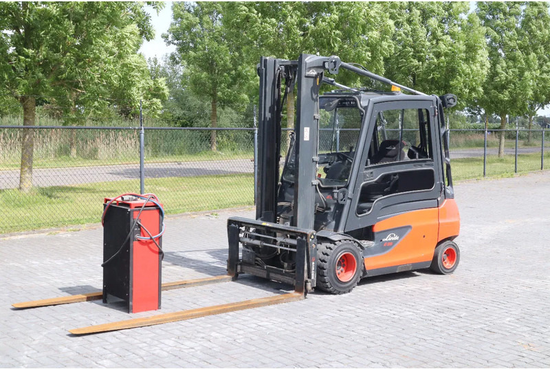 Linde E35 L-01 | DUPLEX | SIDESHIFT | POSITIONERS | LOW HOURS - Electric forklift: picture 2 Linde E35 L-01 | DUPLEX | SIDESHIFT | POSITIONERS | LOW HOURS - Electric forklift: picture 2