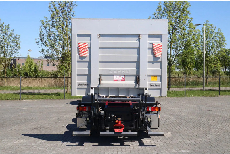 MAN TGS 26.360 | 6X2 | BDF | ONLY 80.000 KM! | EURO 5 - Container transporter/ Swap body truck: picture 5 MAN TGS 26.360 | 6X2 | BDF | ONLY 80.000 KM! | EURO 5 - Container transporter/ Swap body truck: picture 5
