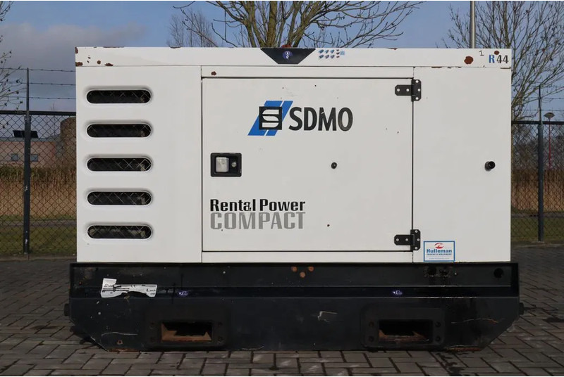 SDMO R44C3 | 44 KVA | GOOD WORKING - Generator set: picture 1 SDMO R44C3 | 44 KVA | GOOD WORKING - Generator set: picture 1
