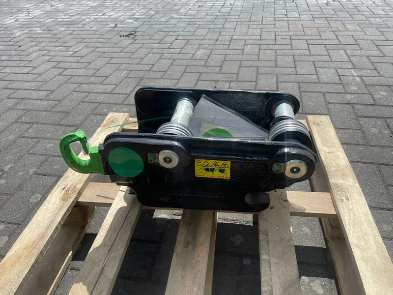 STEELWRIST QC S40 FPL | QUICK COUPLER | 2 - 6 TON | NEW / UNUSED - Demolition shears for Construction machinery: picture 4 STEELWRIST QC S40 FPL | QUICK COUPLER | 2 - 6 TON | NEW / UNUSED - Demolition shears for Construction machinery: picture 4