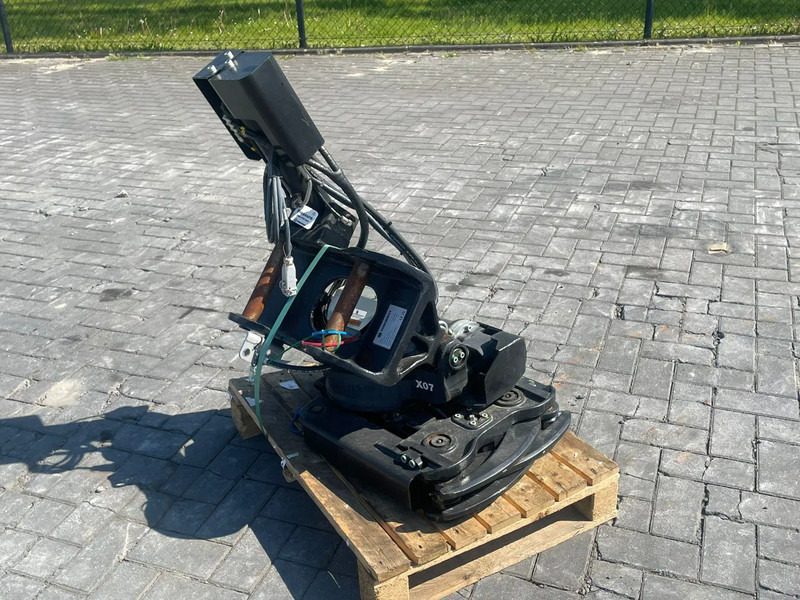 STEELWRIST X07 S40 GR FPH GEN 2 | S40 | GRIPPER | NEW / UNUSED - Tiltrotator for Construction machinery: picture 3 STEELWRIST X07 S40 GR FPH GEN 2 | S40 | GRIPPER | NEW / UNUSED - Tiltrotator for Construction machinery: picture 3