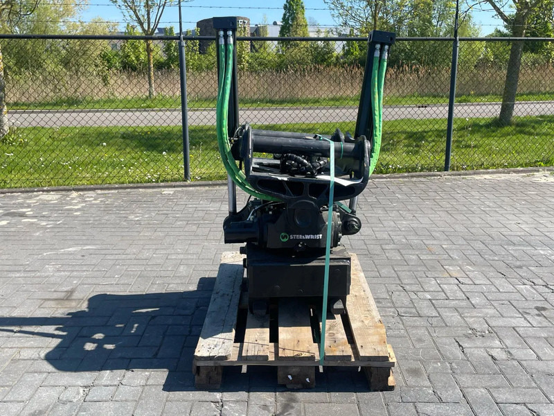 STEELWRIST X26 SQ70 | S70 | OILQUICK | ROTOTILT | NEW / UNUSED - Tiltrotator for Construction machinery: picture 2 STEELWRIST X26 SQ70 | S70 | OILQUICK | ROTOTILT | NEW / UNUSED - Tiltrotator for Construction machinery: picture 2