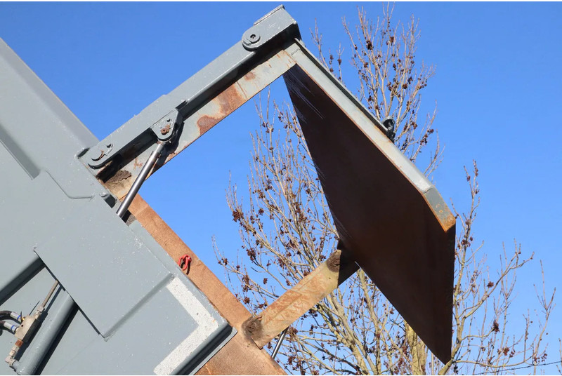 Tipper Scania R580 V8 NGS | 8X4 | BIG AXLES | RETARDER | EURO 6: picture 11 Tipper Scania R580 V8 NGS | 8X4 | BIG AXLES | RETARDER | EURO 6: picture 11