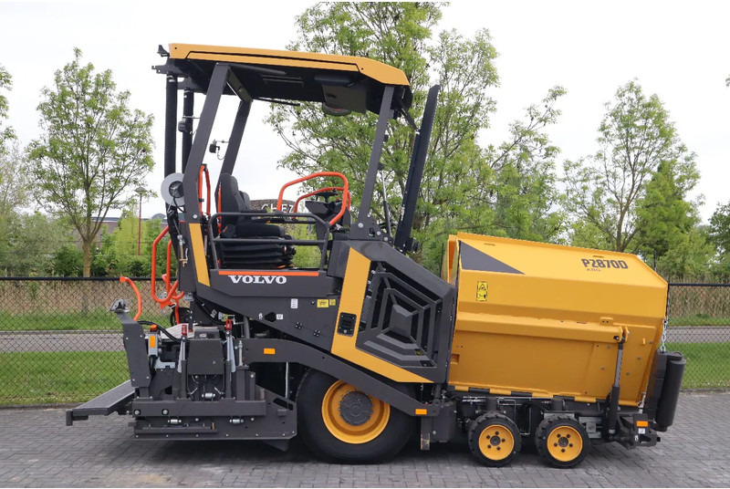 Volvo P2870 D ABG | ASPHALT PAVER | NEW / UNUSED | BOMAG BF300 - Asphalt machine: picture 4 Volvo P2870 D ABG | ASPHALT PAVER | NEW / UNUSED | BOMAG BF300 - Asphalt machine: picture 4