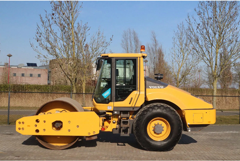 Volvo SD160 B | VOLVO PILOT | AIRCO | LOW HOURS - Roller: picture 1 Volvo SD160 B | VOLVO PILOT | AIRCO | LOW HOURS - Roller: picture 1