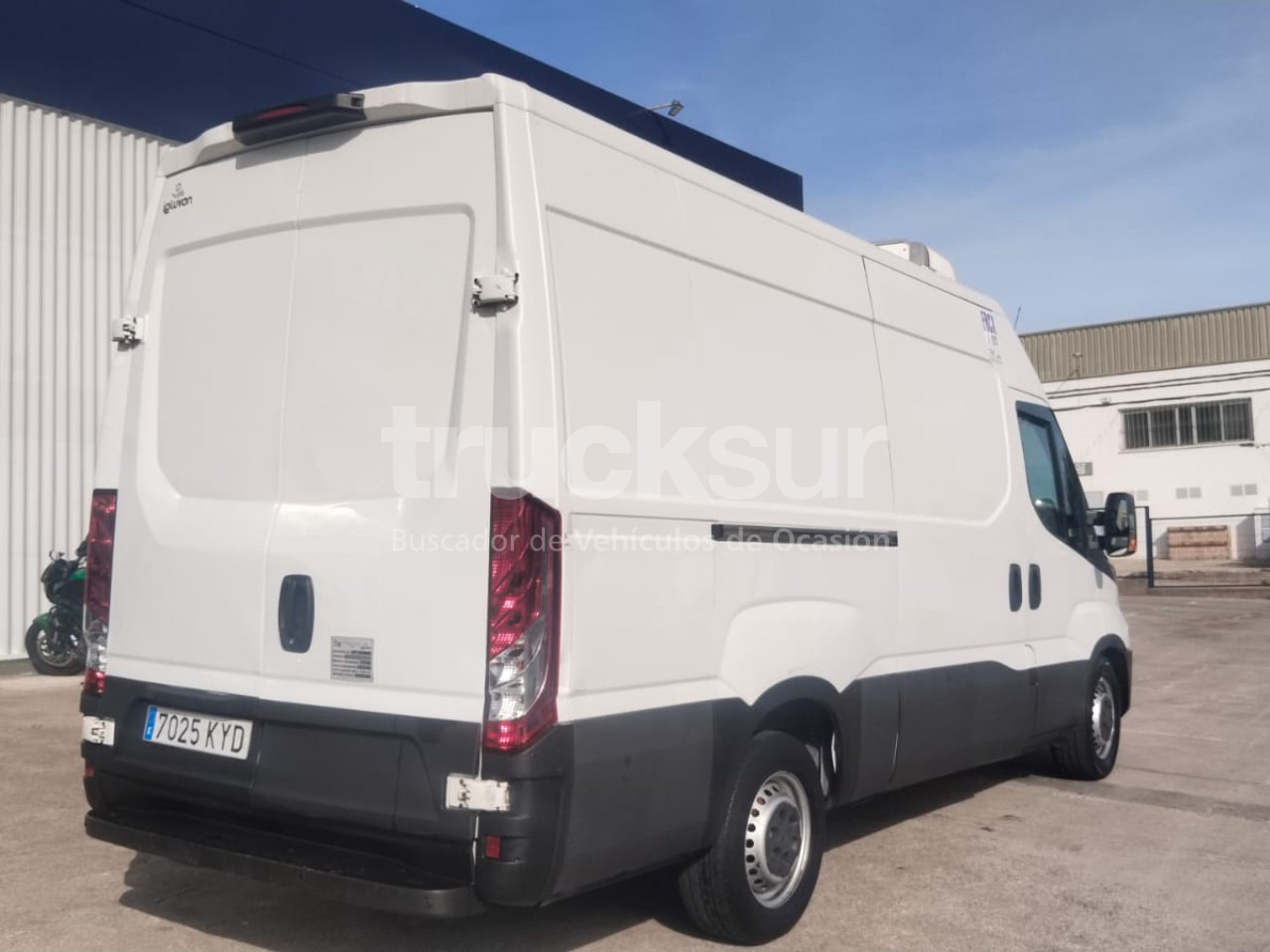IVECO 35S16 12MS FRC-X - Box van: picture 4 IVECO 35S16 12MS FRC-X - Box van: picture 4
