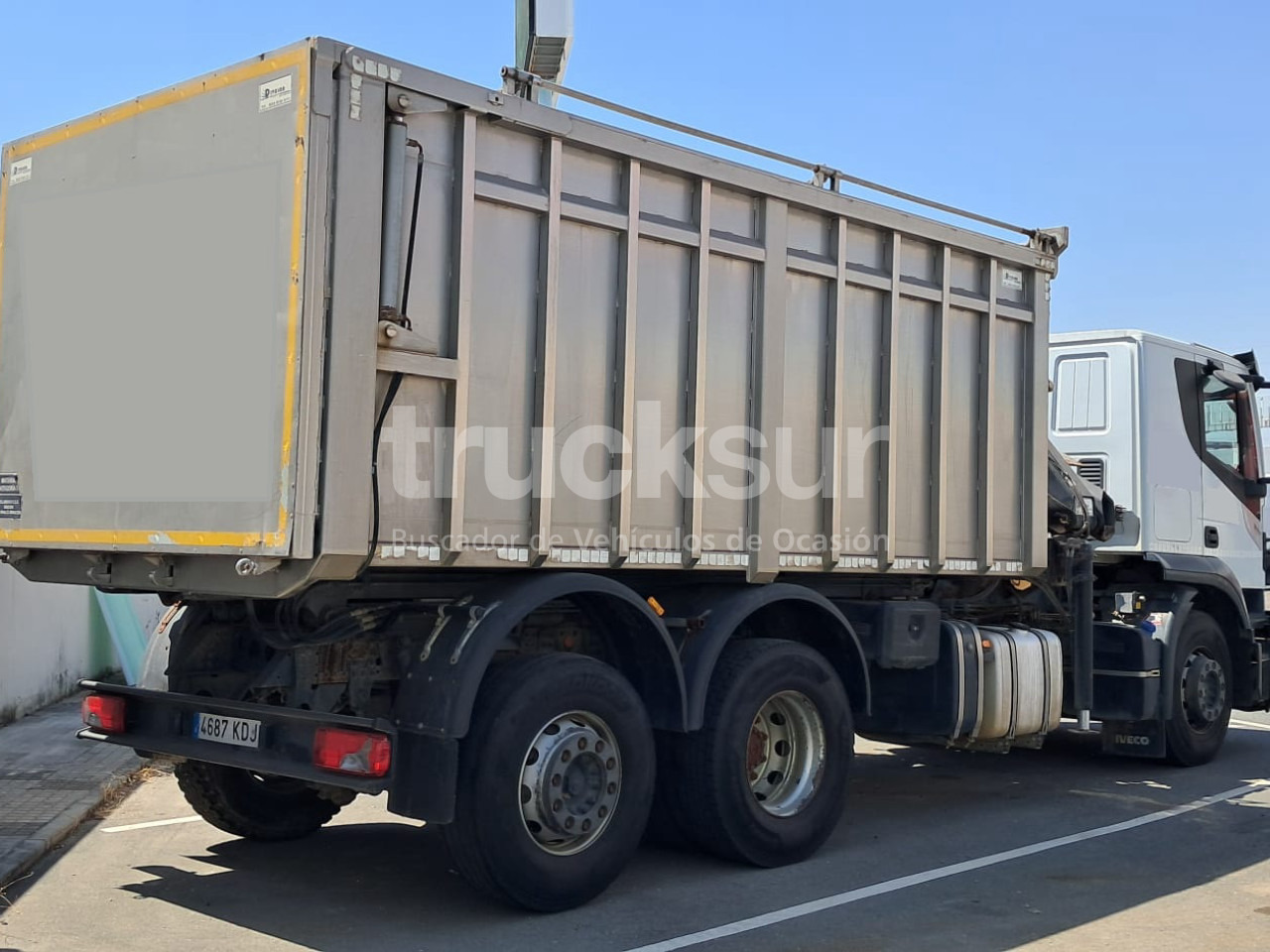 IVECO AT260SY/PS 360CV - Tipper, Crane truck: picture 2 IVECO AT260SY/PS 360CV - Tipper, Crane truck: picture 2