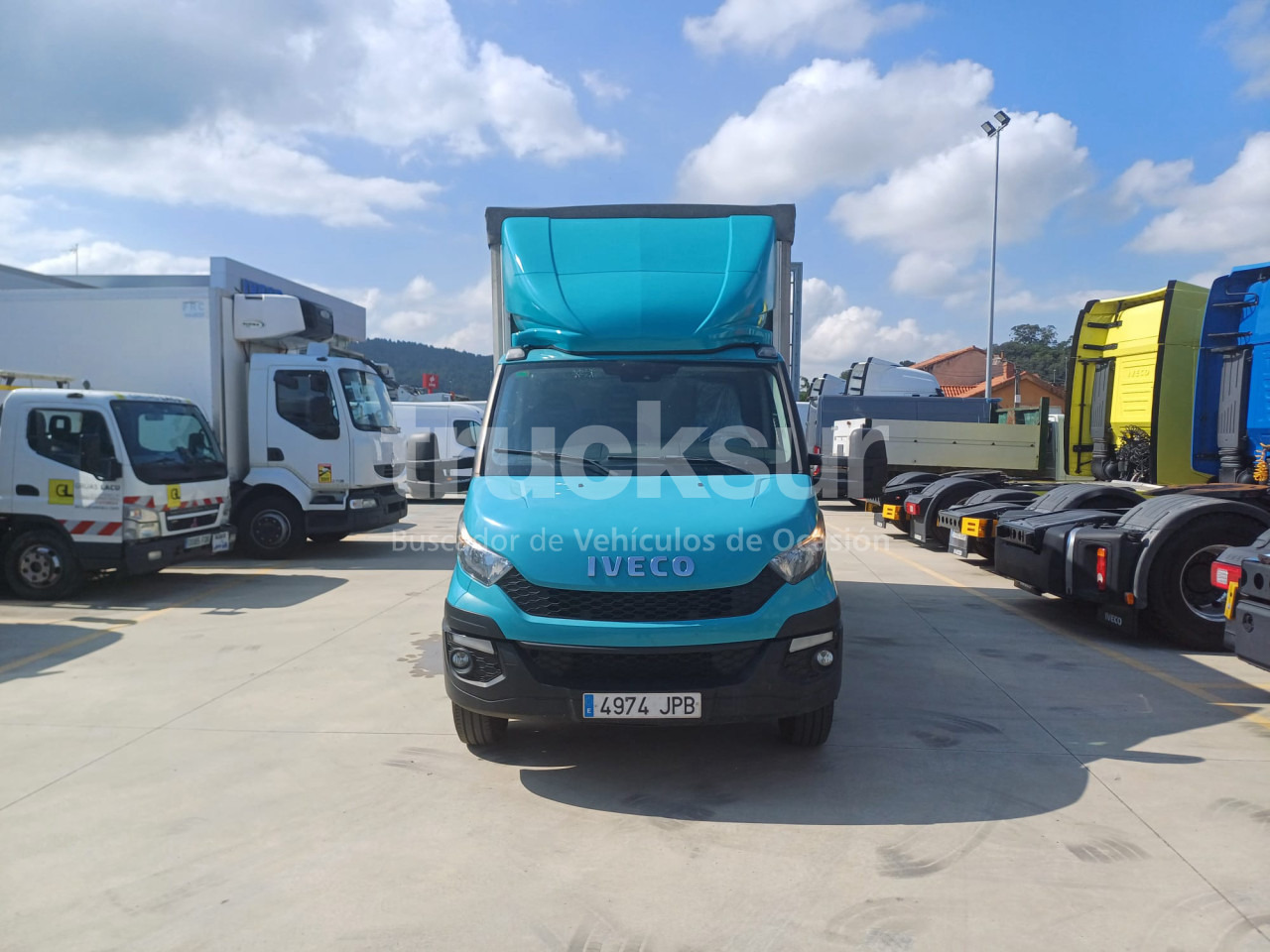 IVECO DAILY 70C21 - Curtainsider truck: picture 2 IVECO DAILY 70C21 - Curtainsider truck: picture 2