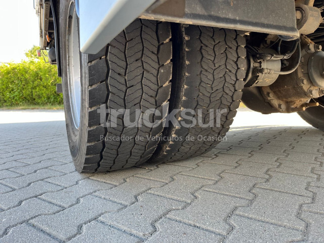 RENAULT D280.16 - Curtainsider truck: picture 5 RENAULT D280.16 - Curtainsider truck: picture 5