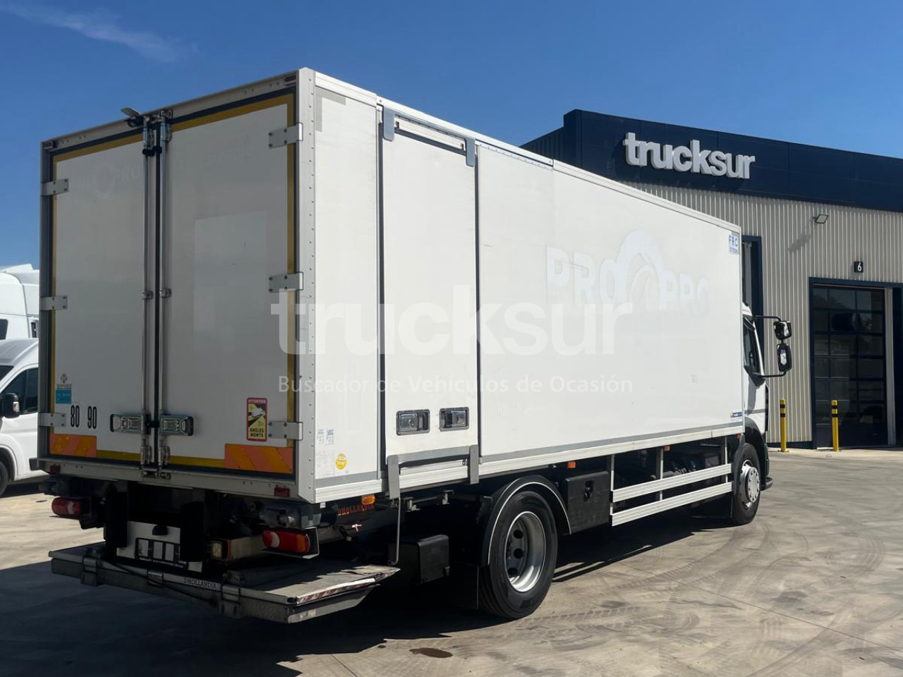 RENAULT D280 - Refrigerator truck: picture 4 RENAULT D280 - Refrigerator truck: picture 4