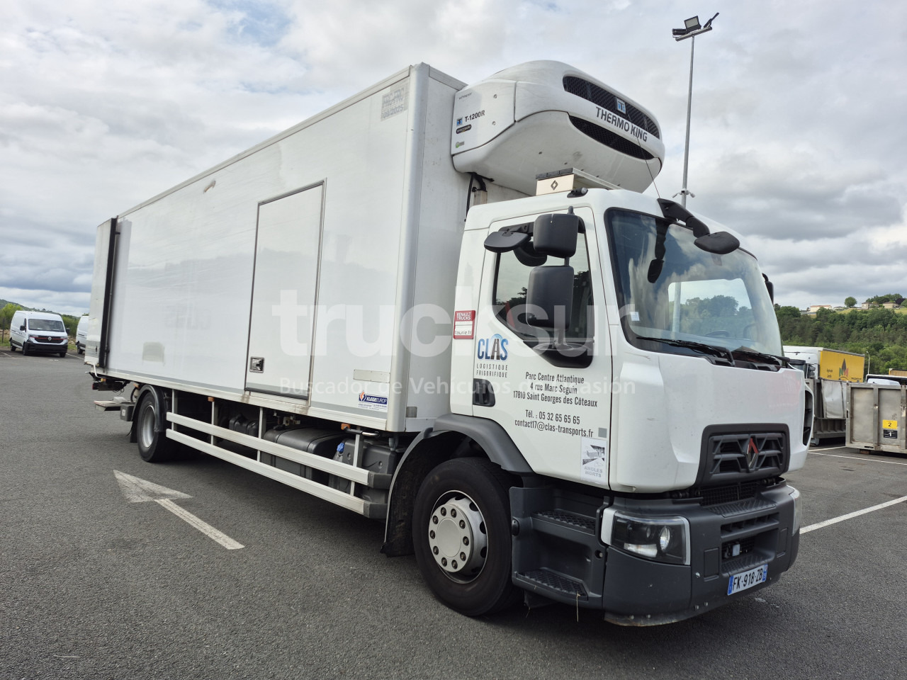 RENAULT D320.18 - Refrigerator truck: picture 5 RENAULT D320.18 - Refrigerator truck: picture 5