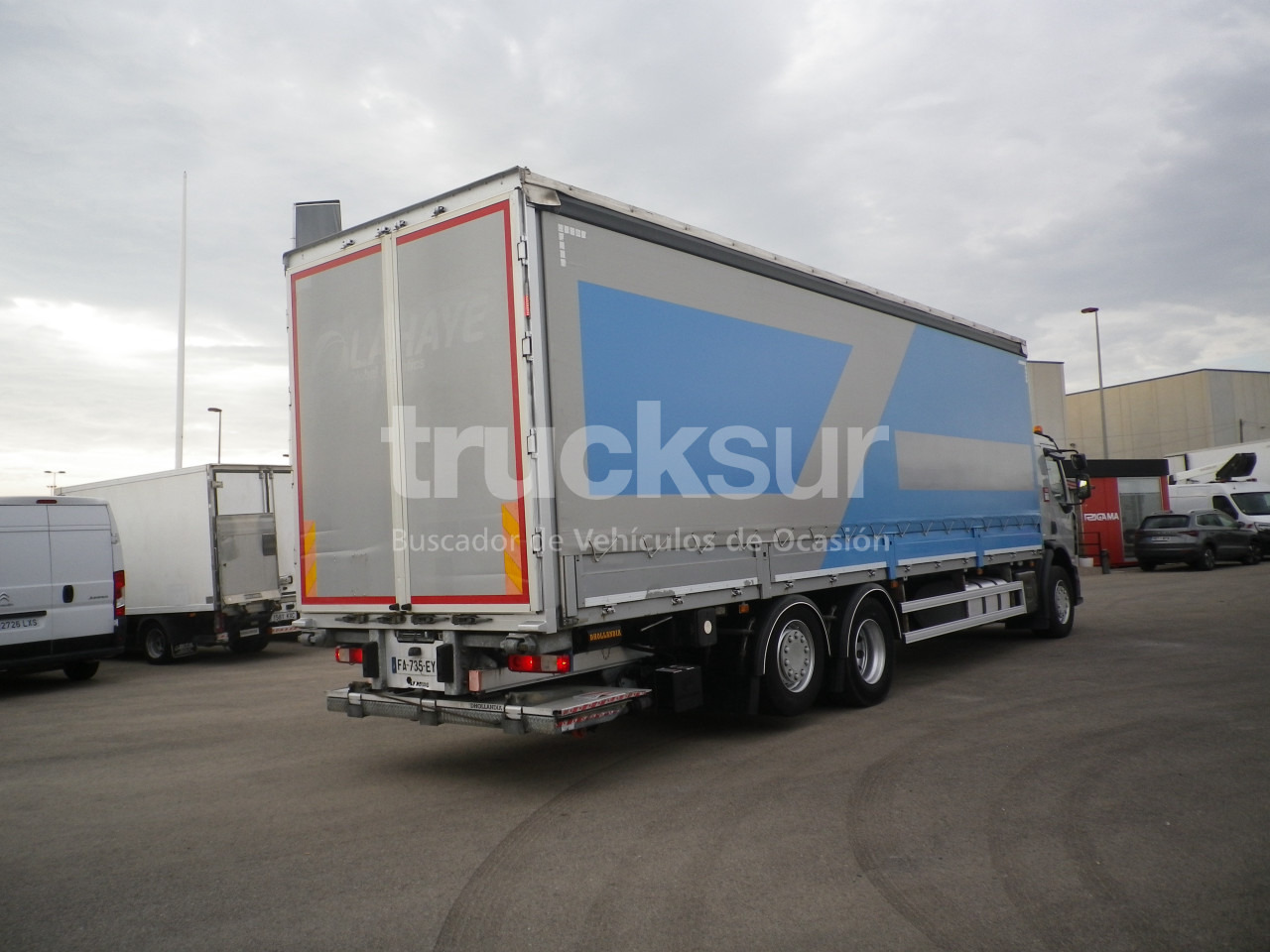 RENAULT D320.26 ejes 6x2*4 - Curtainsider truck: picture 5 RENAULT D320.26 ejes 6x2*4 - Curtainsider truck: picture 5