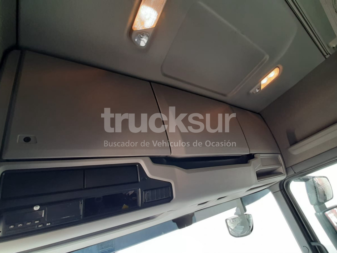 Curtainsider truck SCANIA R450.18: picture 20