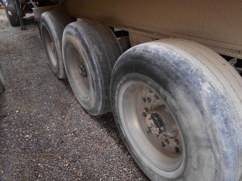 Benalu  - Tipper semi-trailer: picture 3 Benalu  - Tipper semi-trailer: picture 3