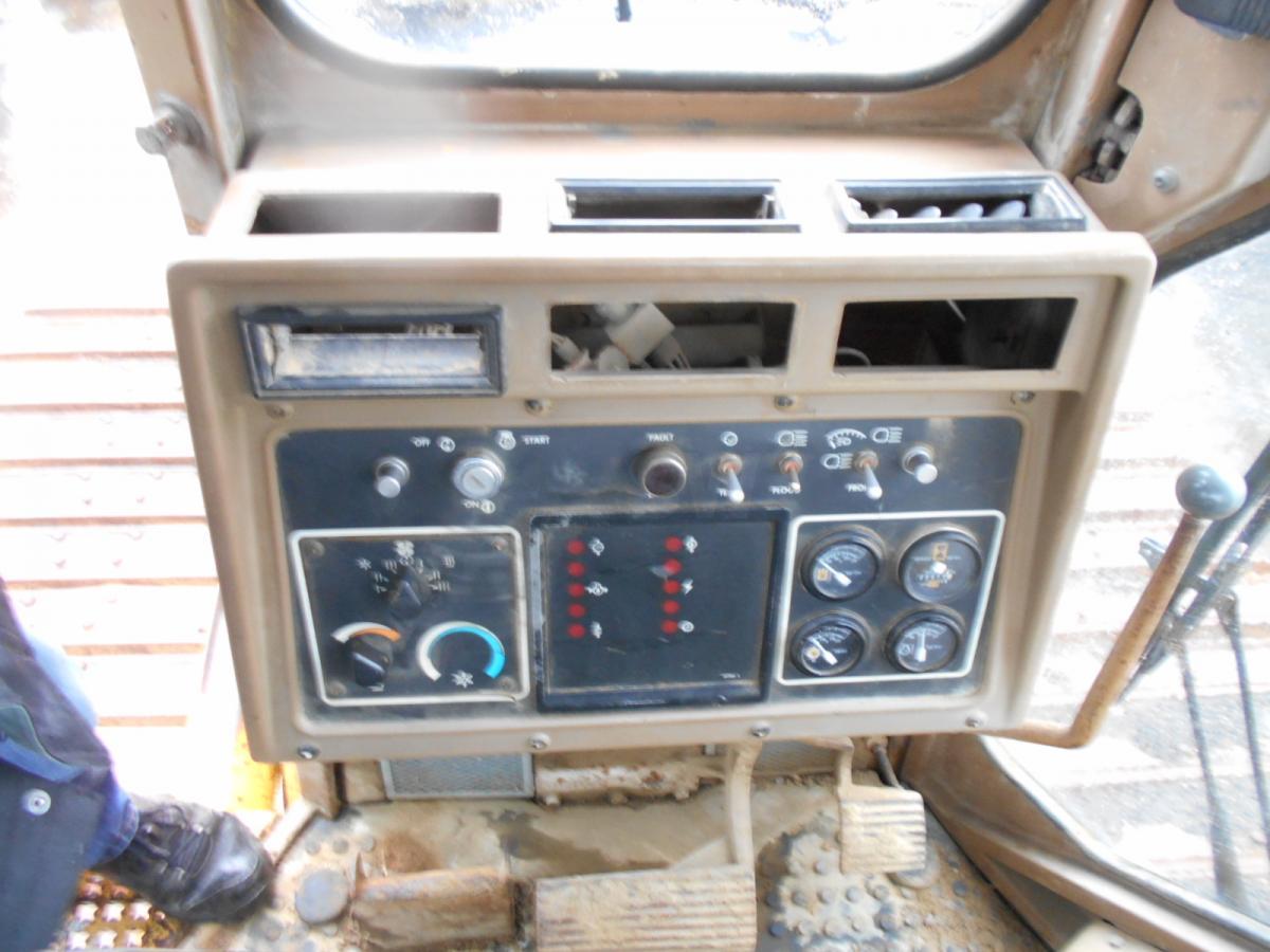 Bulldozer Caterpillar D5HLG: picture 8