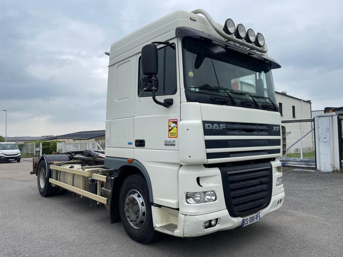 DAF XF105 460 - Hook lift truck: picture 2 DAF XF105 460 - Hook lift truck: picture 2