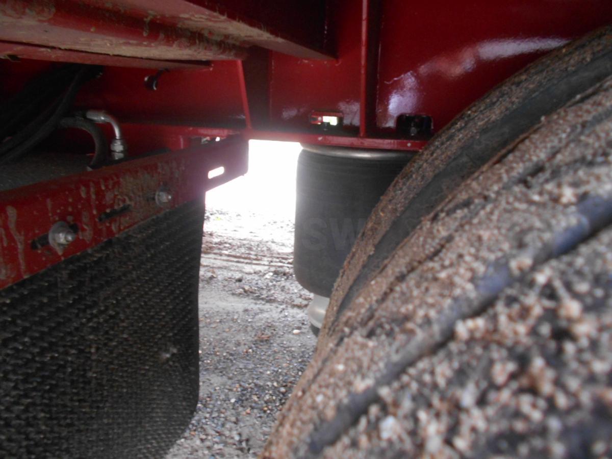 Invepe - Low loader semi-trailer: picture 5 Invepe - Low loader semi-trailer: picture 5
