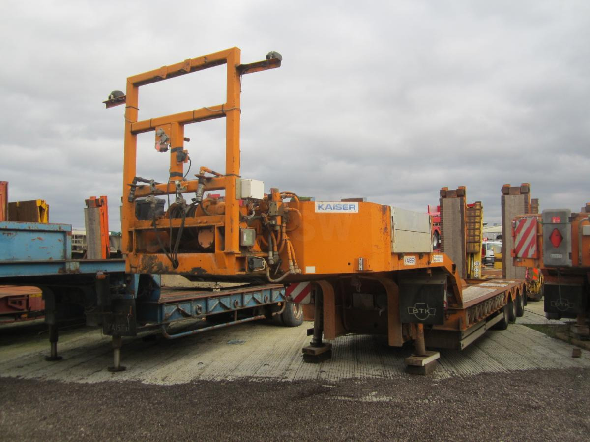Kaiser - Low loader semi-trailer: picture 1 Kaiser - Low loader semi-trailer: picture 1