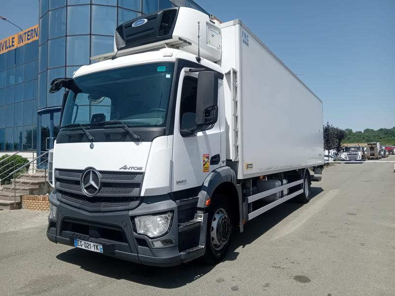 Mercedes Antos 1827 - Refrigerator truck: picture 1 Mercedes Antos 1827 - Refrigerator truck: picture 1