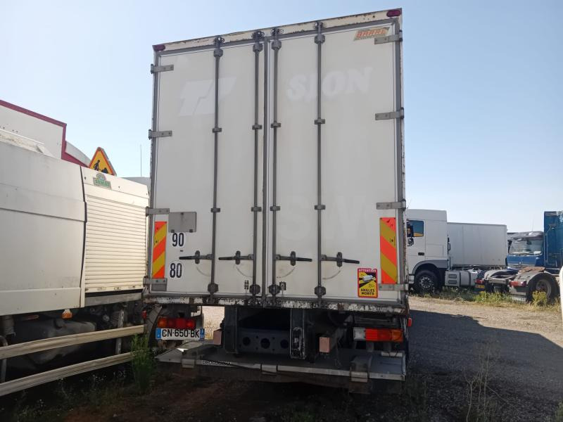 Mercedes Axor 1829 - Box truck: picture 2 Mercedes Axor 1829 - Box truck: picture 2