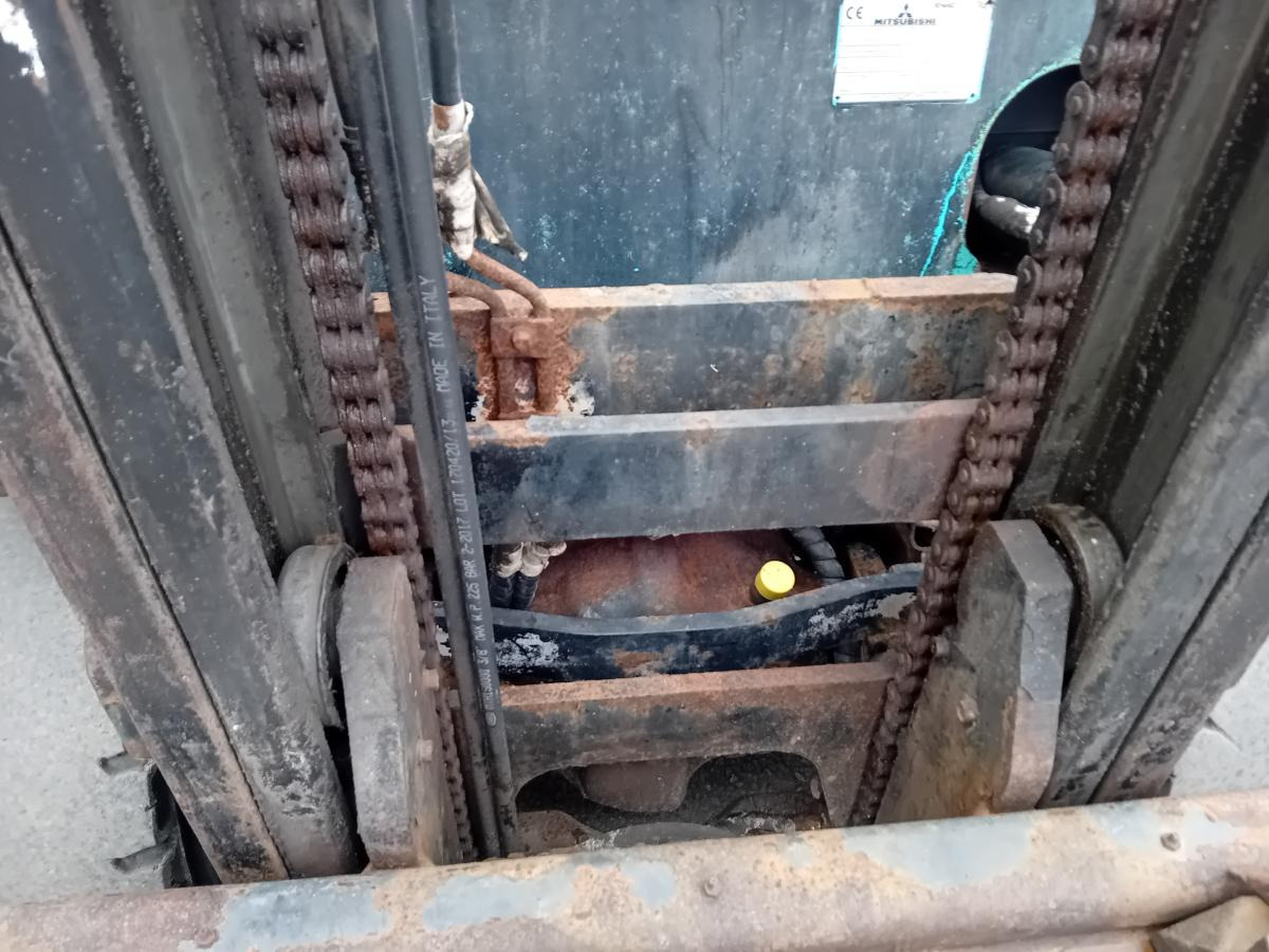 Diesel forklift Mitsubishi FD35N: picture 6
