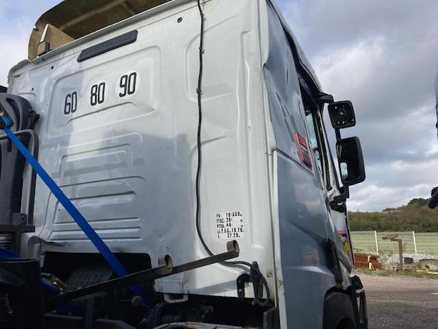 Tipper, Crane truck Renault C-Series 460: picture 13