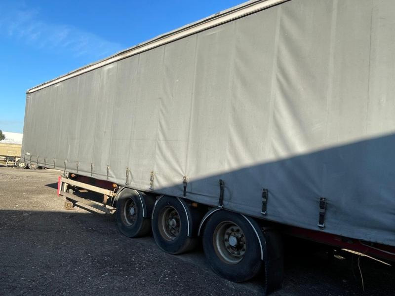 Samro - Curtainsider semi-trailer: picture 3 Samro - Curtainsider semi-trailer: picture 3