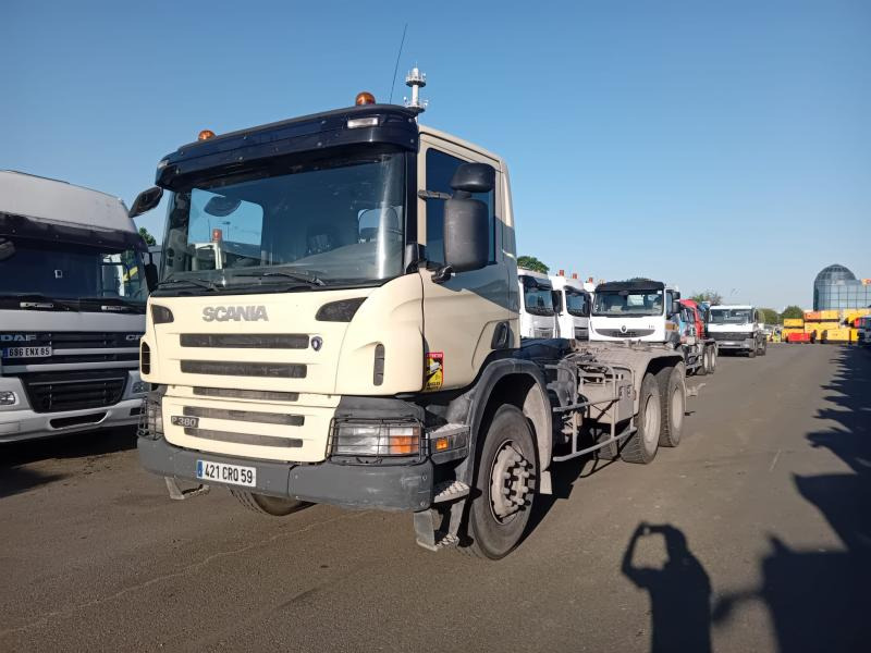 Scania P 380 - Hook lift truck: picture 1 Scania P 380 - Hook lift truck: picture 1