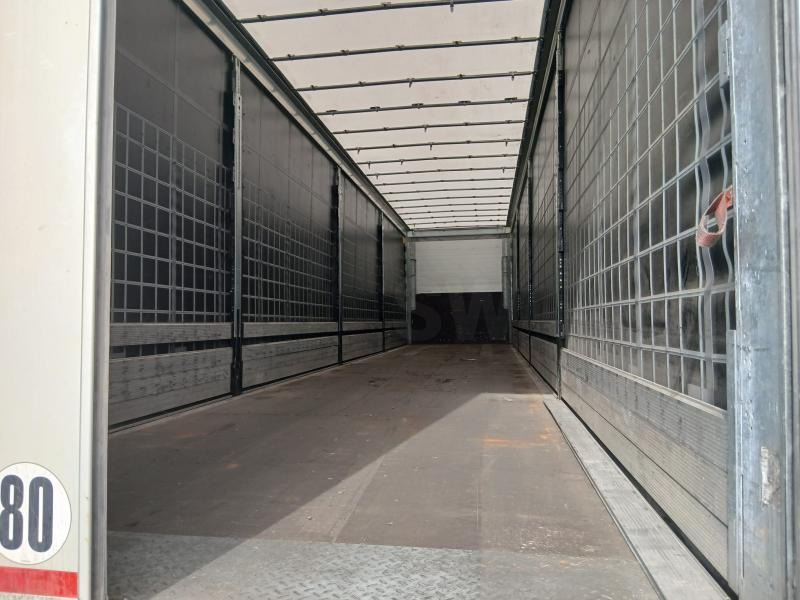 Schmitz Cargobull - Curtainsider semi-trailer: picture 4 Schmitz Cargobull - Curtainsider semi-trailer: picture 4