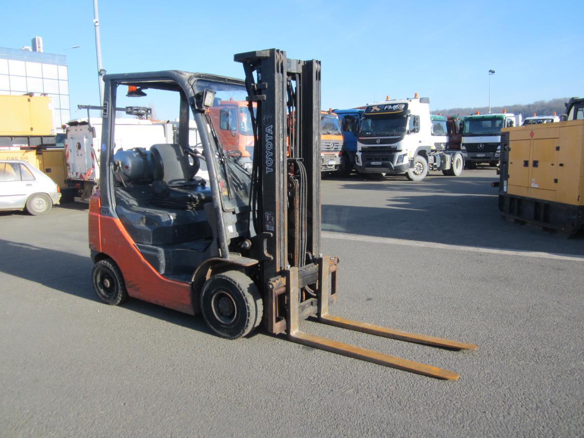 Toyota 02-8FGF18 - LPG forklift: picture 3 Toyota 02-8FGF18 - LPG forklift: picture 3