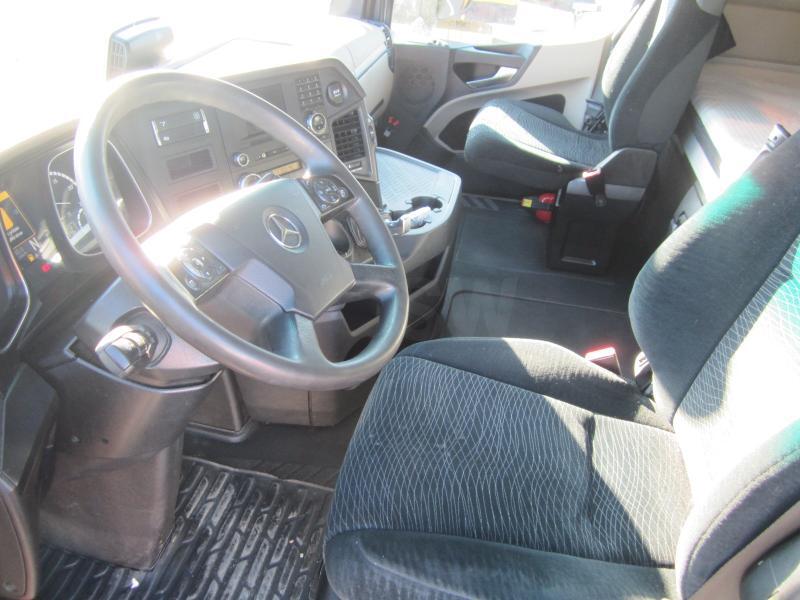 Tractor unit Mercedes Actros 1848: picture 6