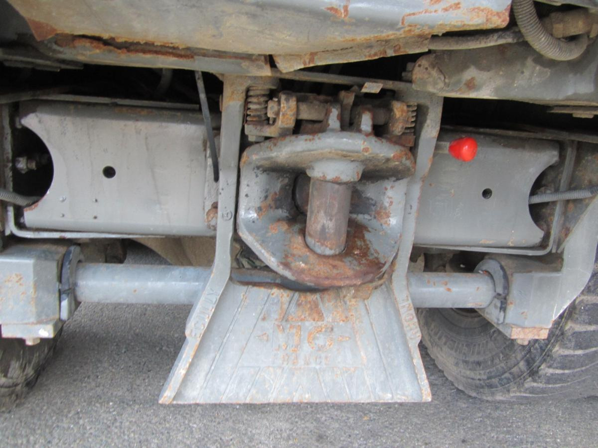 Volvo FH12 - Hook lift truck: picture 5 Volvo FH12 - Hook lift truck: picture 5