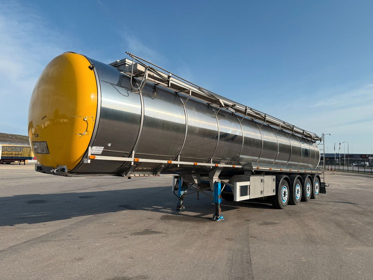 Burg VM Tarm 4 axle 33.000 L Vogelsang - Tank semi-trailer: picture 1 Burg VM Tarm 4 axle 33.000 L Vogelsang - Tank semi-trailer: picture 1