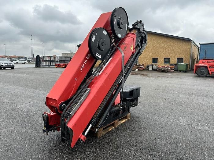 HMF 2120 K5 Radio Remote / Kran / Crane - Loader crane: picture 4 HMF 2120 K5 Radio Remote / Kran / Crane - Loader crane: picture 4
