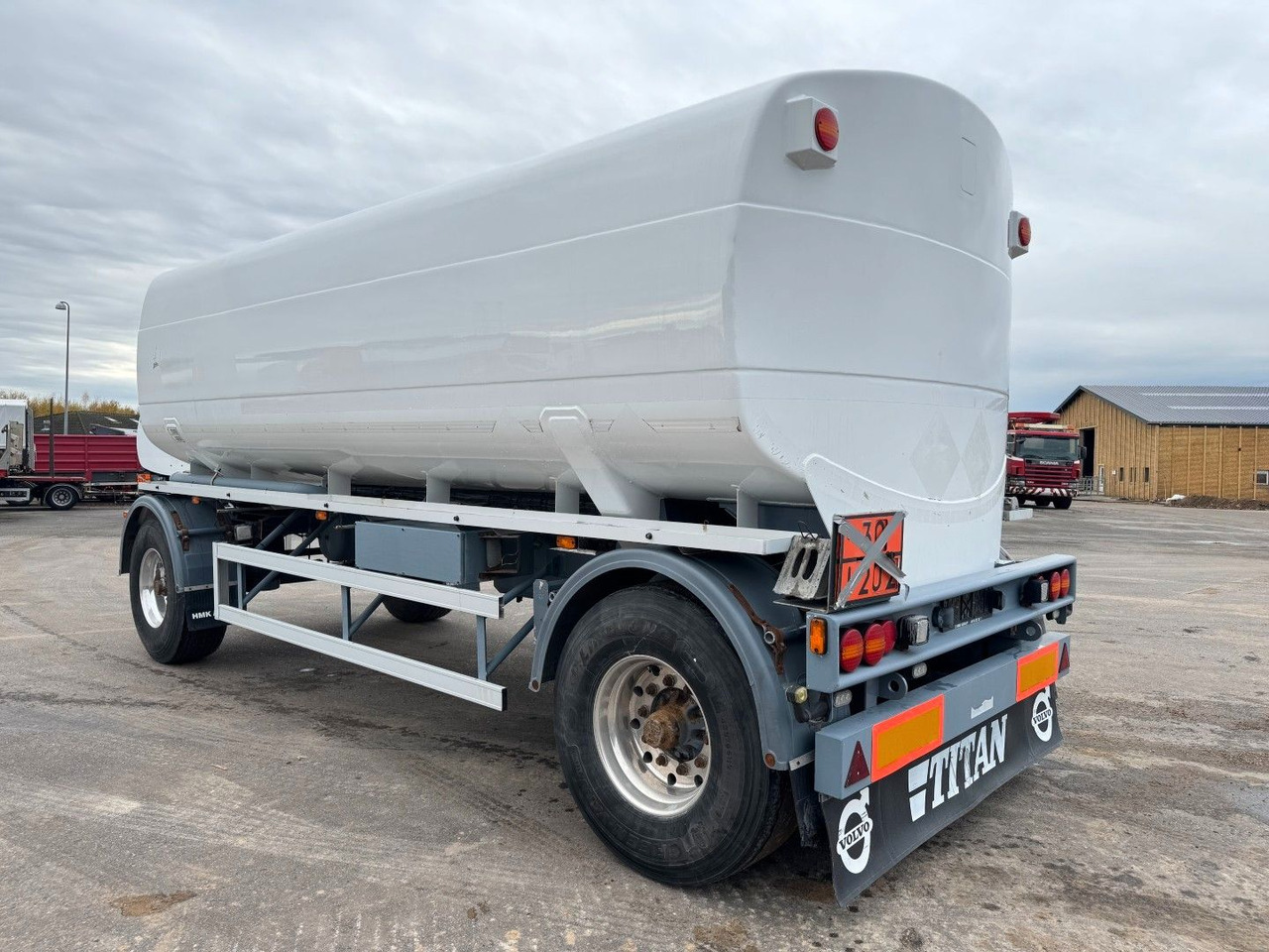 HMK Bilcon 22.000 l. ADR Tank 4 compartment - Tank trailer: picture 4 HMK Bilcon 22.000 l. ADR Tank 4 compartment - Tank trailer: picture 4