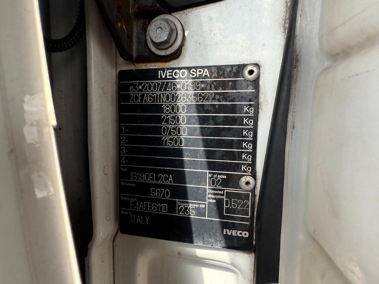 Refrigerator truck Iveco 180E32 Schmitz / Thermo King T-1200R Spectrum Iveco 180E32 Schmitz / Thermo King T-1200R Spectrum: picture 14 Refrigerator truck Iveco 180E32 Schmitz / Thermo King T-1200R Spectrum Iveco 180E32 Schmitz / Thermo King T-1200R Spectrum: picture 14