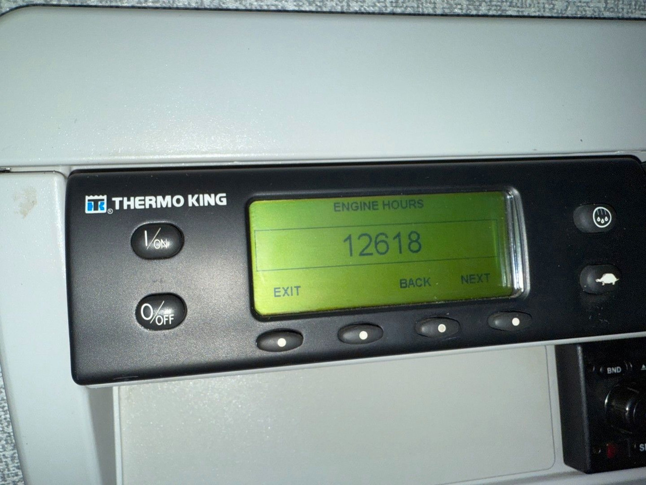 Refrigerator truck Iveco 180E32 Schmitz / Thermo King T-1200R Spectrum Iveco 180E32 Schmitz / Thermo King T-1200R Spectrum: picture 21 Refrigerator truck Iveco 180E32 Schmitz / Thermo King T-1200R Spectrum Iveco 180E32 Schmitz / Thermo King T-1200R Spectrum: picture 21