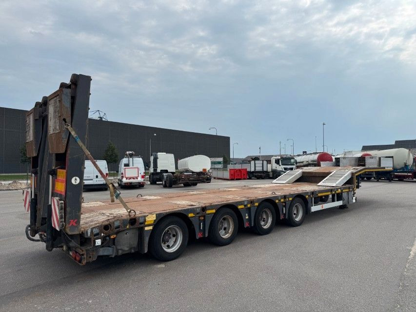 Kässbohrer 4 axle Extendable Machine Trailer - Low loader semi-trailer: picture 3 Kässbohrer 4 axle Extendable Machine Trailer - Low loader semi-trailer: picture 3