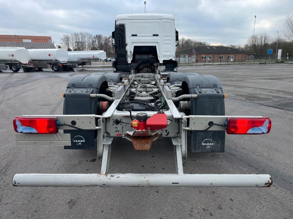 MAN TGS 26.440 6x2*4 ADR Fahrgestell Euro 6 MAN TGS 26.440 6x2*4 ADR Fahrgestell Euro 6 - Cab chassis truck: picture 5 MAN TGS 26.440 6x2*4 ADR Fahrgestell Euro 6 MAN TGS 26.440 6x2*4 ADR Fahrgestell Euro 6 - Cab chassis truck: picture 5