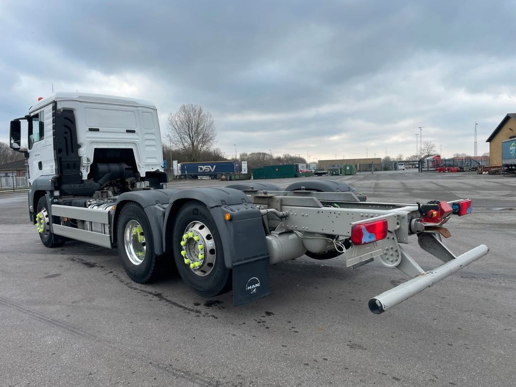 MAN TGS 26.440 6x2*4 ADR Fahrgestell Euro 6 MAN TGS 26.440 6x2*4 ADR Fahrgestell Euro 6 - Cab chassis truck: picture 4 MAN TGS 26.440 6x2*4 ADR Fahrgestell Euro 6 MAN TGS 26.440 6x2*4 ADR Fahrgestell Euro 6 - Cab chassis truck: picture 4