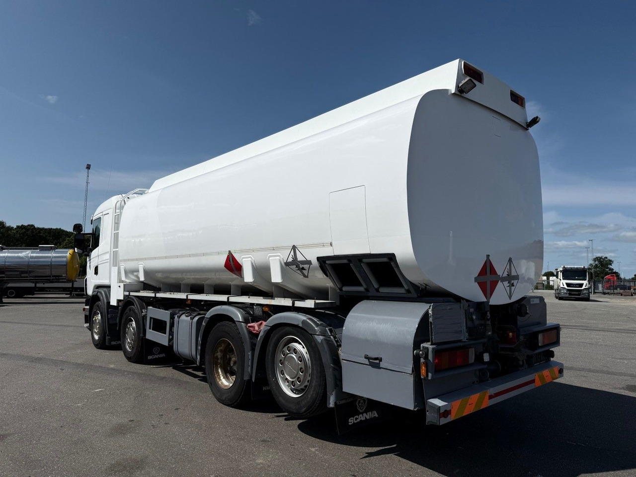 Scania G480 8x2*6 24.000 L / 5 compartments / ADR Tank - Tank truck: picture 4 Scania G480 8x2*6 24.000 L / 5 compartments / ADR Tank - Tank truck: picture 4